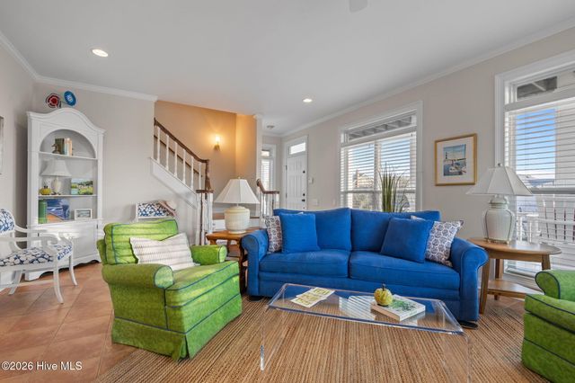 2208 Evans Street, Morehead City, NC 28557