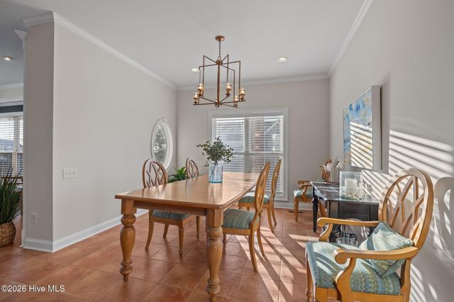 2208 Evans Street, Morehead City, NC 28557