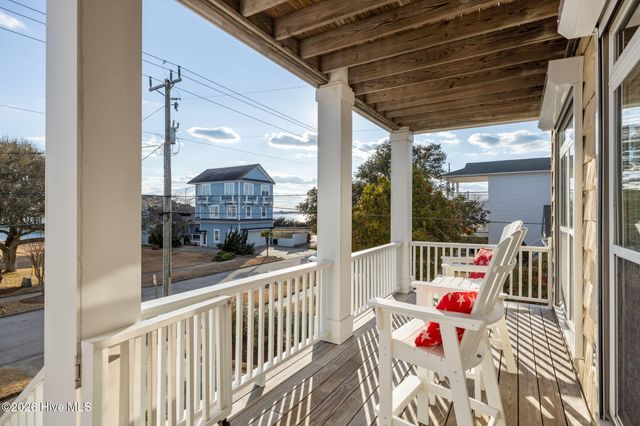 2208 Evans Street, Morehead City, NC 28557