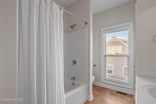 2208 Evans Street, Morehead City, NC 28557