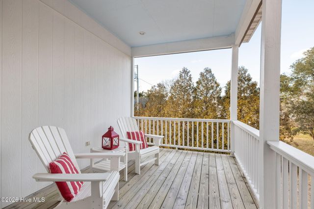 2208 Evans Street, Morehead City, NC 28557