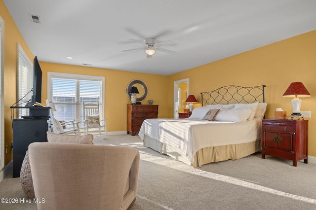 2208 Evans Street, Morehead City, NC 28557