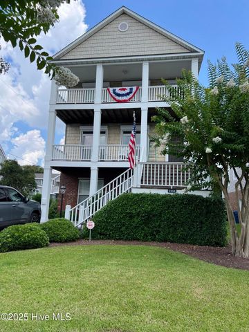 2208 Evans Street, Morehead City, NC 28557
