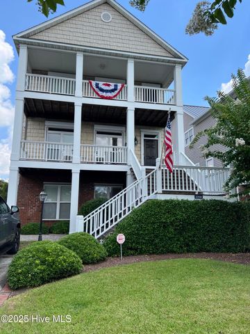 2208 Evans Street, Morehead City, NC 28557