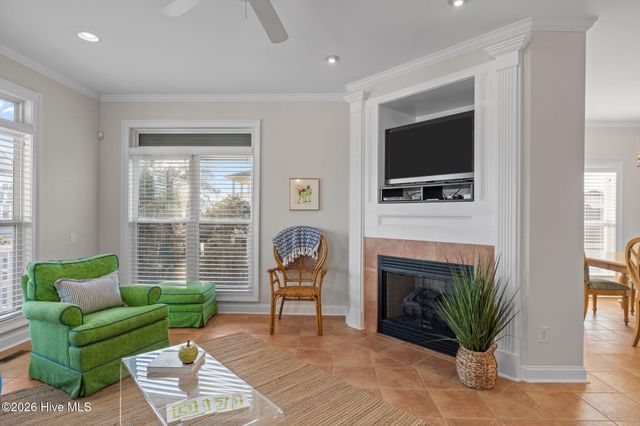 2208 Evans Street, Morehead City, NC 28557