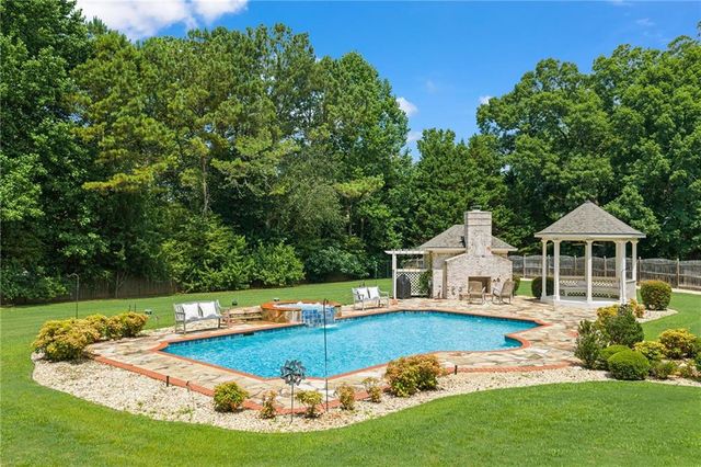 120 Roxbury Row, Milton, GA 30004