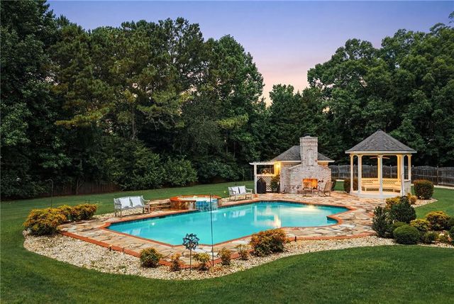 120 Roxbury Row, Milton, GA 30004