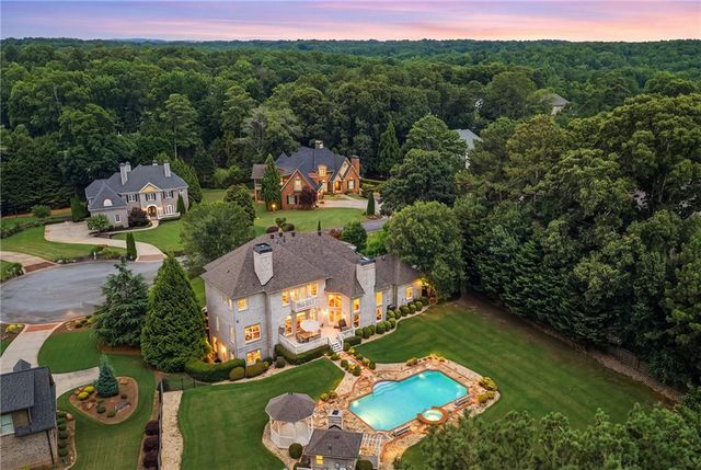 120 Roxbury Row, Milton, GA 30004