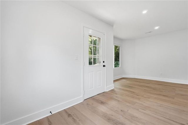 1808 Singer Way, Lithonia, GA 30058