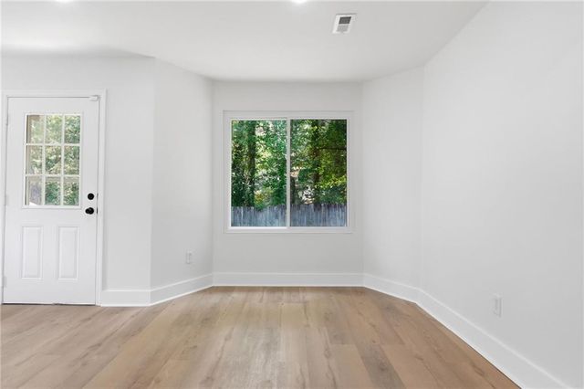1808 Singer Way, Lithonia, GA 30058