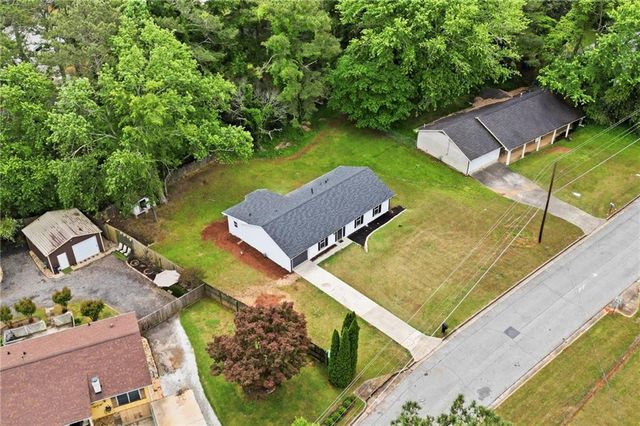 1808 Singer Way, Lithonia, GA 30058