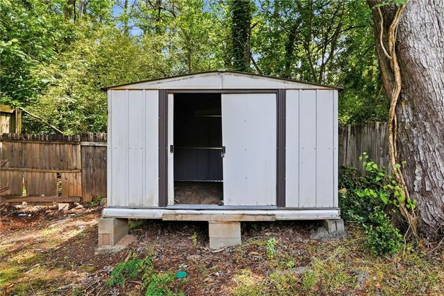 1808 Singer Way, Lithonia, GA 30058