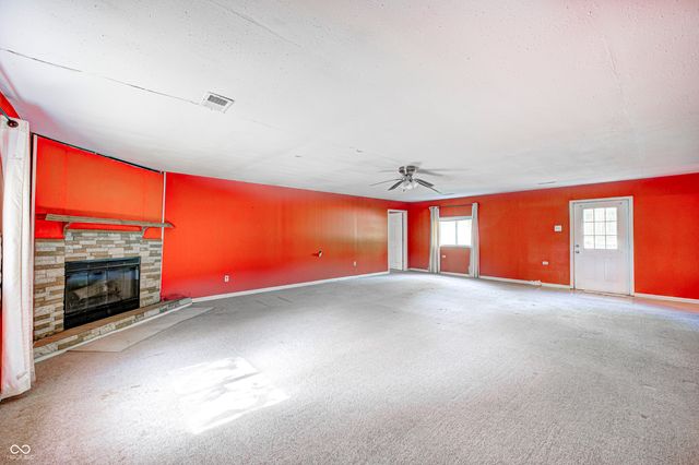 8740 Huggin Hollow Road, Martinsville, IN 46151