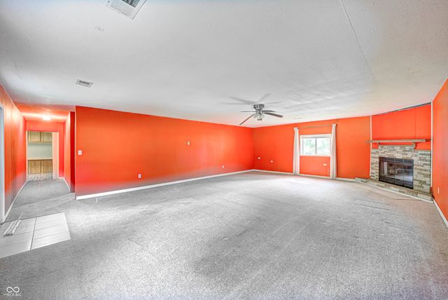 8740 Huggin Hollow Road, Martinsville, IN 46151