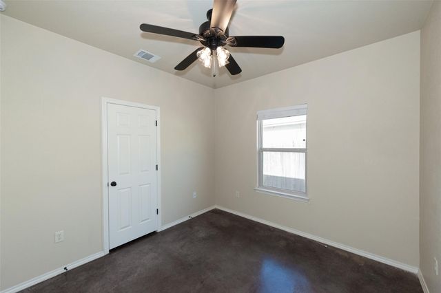 245 Joanne LOOP B, Buda, TX 78610