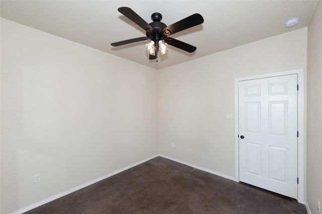 245 Joanne LOOP B, Buda, TX 78610