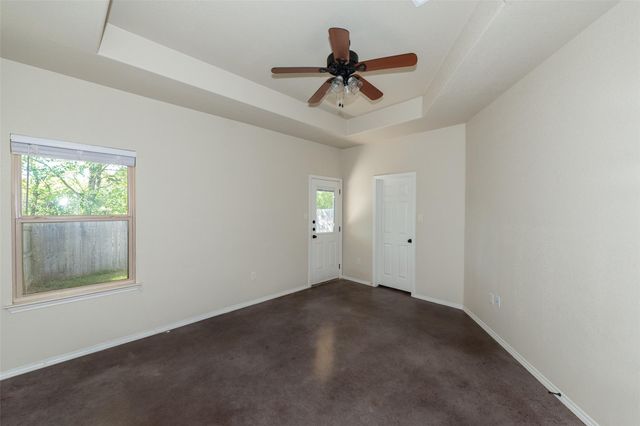 245 Joanne LOOP B, Buda, TX 78610