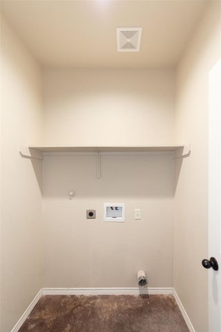 245 Joanne LOOP B, Buda, TX 78610