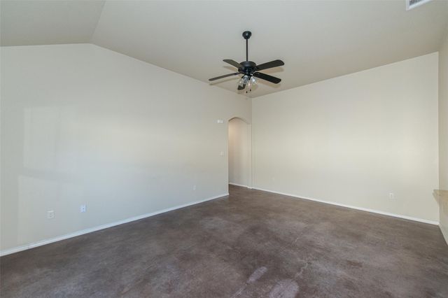 245 Joanne LOOP B, Buda, TX 78610