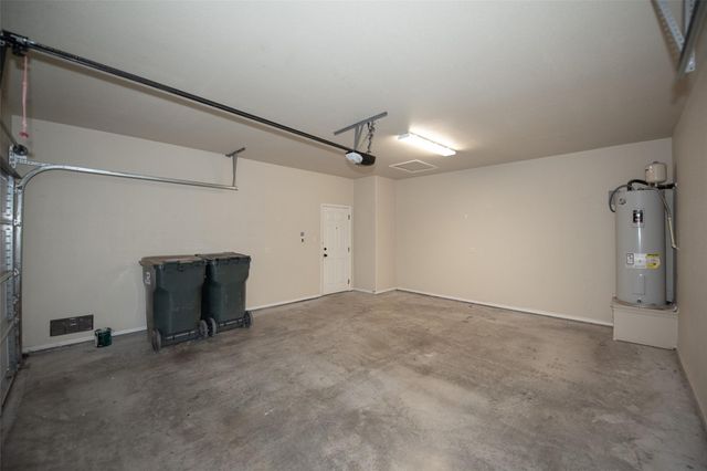 245 Joanne LOOP B, Buda, TX 78610