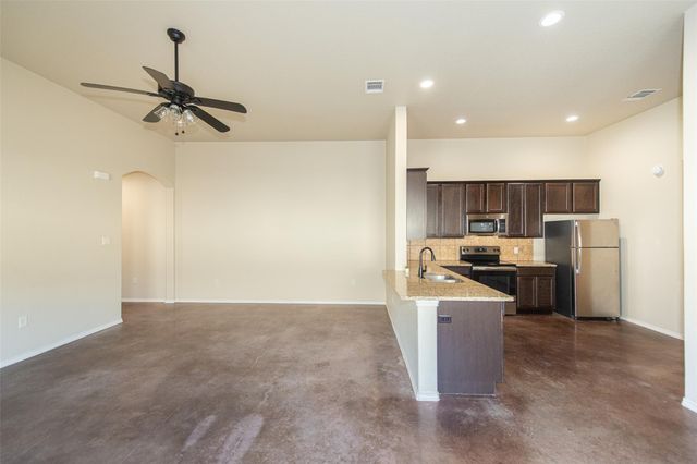 245 Joanne LOOP B, Buda, TX 78610