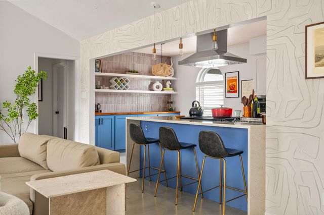 9300 Meadow Vale, Austin, TX 78758