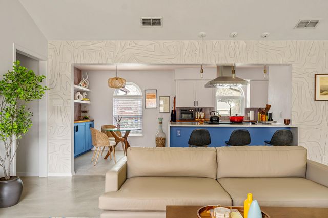 9300 Meadow Vale, Austin, TX 78758