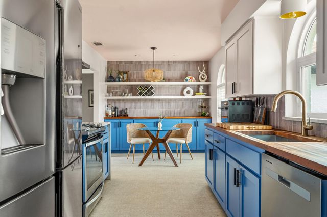 9300 Meadow Vale, Austin, TX 78758