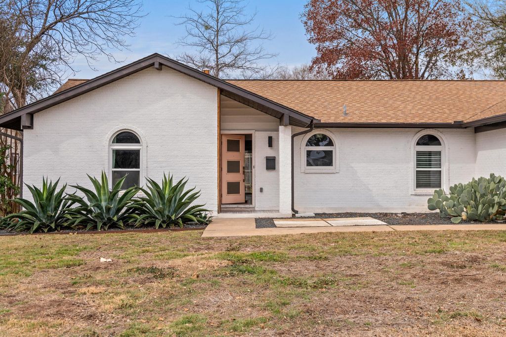 9300 Meadow Vale, Austin, TX 78758