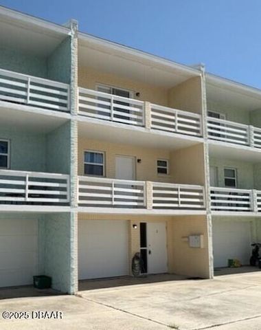 3635 Cardinal Blvd Apt 2, Daytona Beach, FL 32118