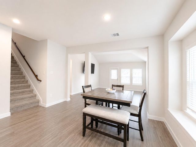 323 Bennett Street, Angleton, TX 77515