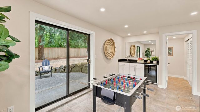 7520 86th Avenue SE, Mercer Island, WA 98040
