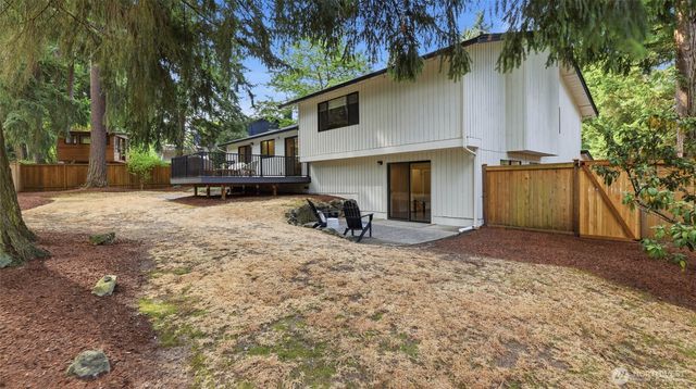 7520 86th Avenue SE, Mercer Island, WA 98040