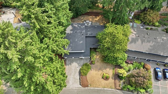 7520 86th Avenue SE, Mercer Island, WA 98040