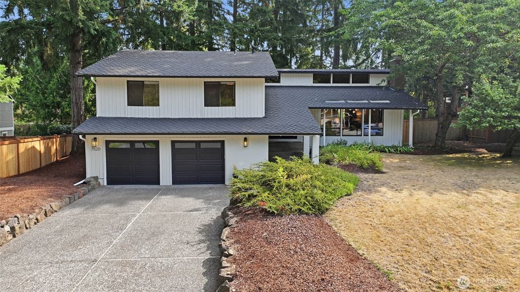 7520 86th Avenue SE, Mercer Island, WA 98040