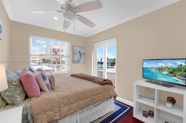 335 Virginia Street, Hollywood, FL 33019