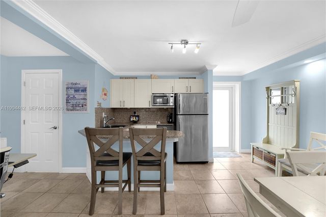 335 Virginia Street, Hollywood, FL 33019