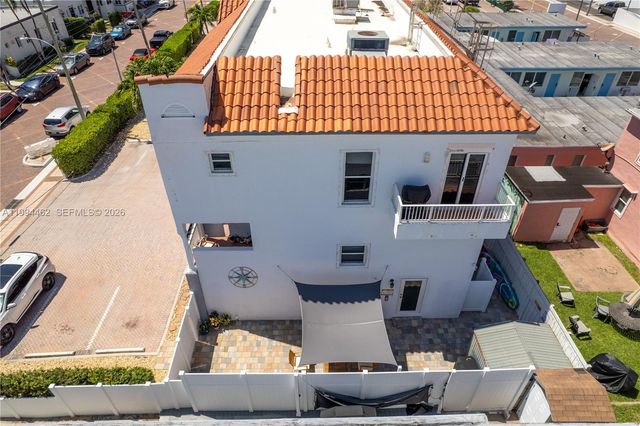 335 Virginia Street, Hollywood, FL 33019