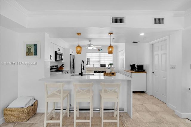 335 Virginia Street, Hollywood, FL 33019
