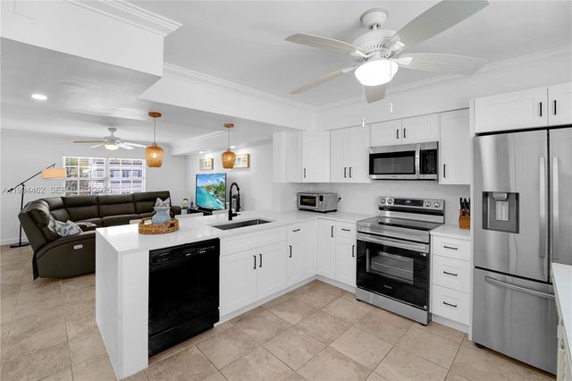 335 Virginia Street, Hollywood, FL 33019
