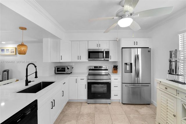 335 Virginia Street, Hollywood, FL 33019