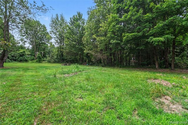 2240 Hidden Lake Trail, Ortonville Village, MI 48462