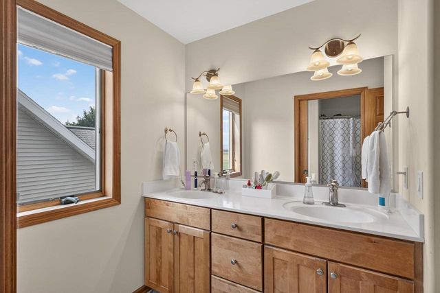 545 Fargo Trail, Middleton, WI 53562