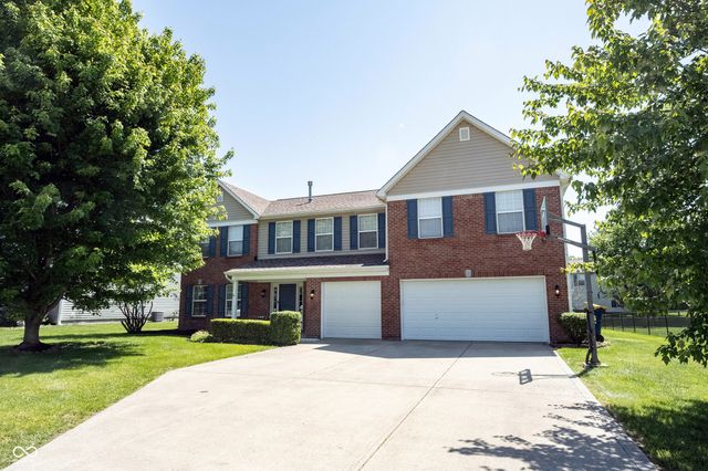 2385 S Moeller Circle, New Palestine, IN 46163
