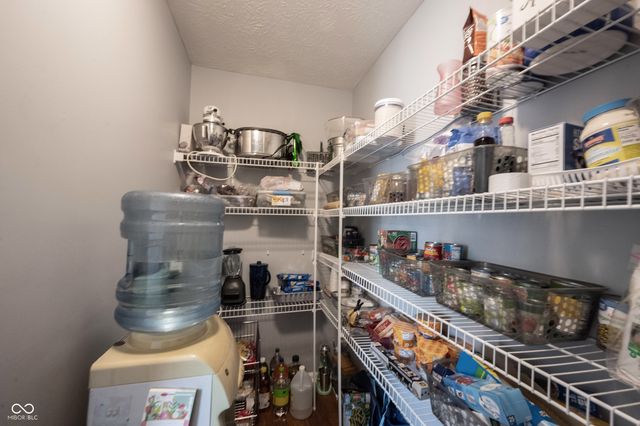 2385 S Moeller Circle, New Palestine, IN 46163