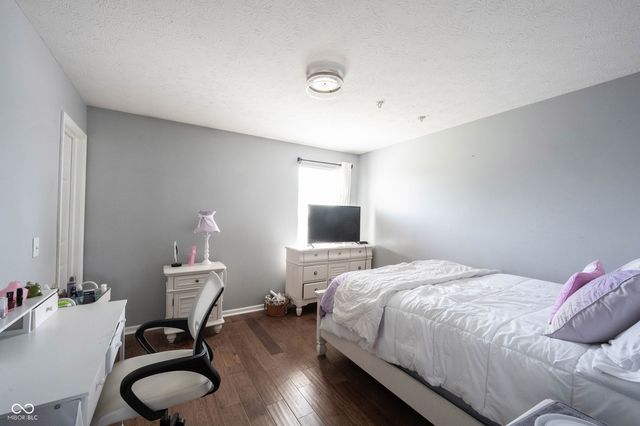 2385 S Moeller Circle, New Palestine, IN 46163