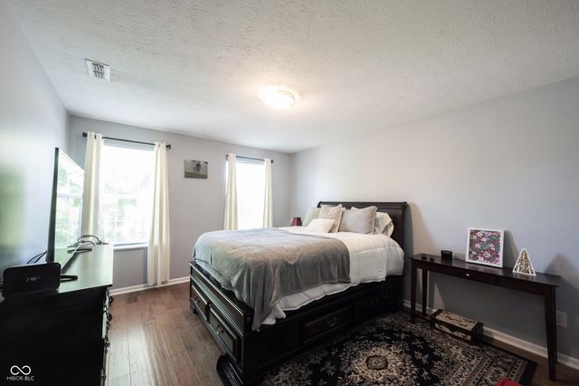 2385 S Moeller Circle, New Palestine, IN 46163