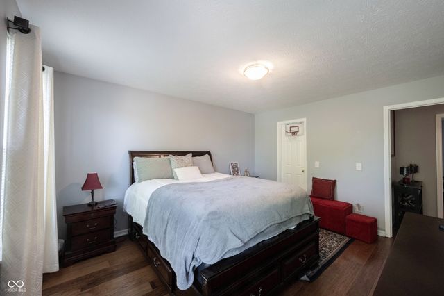 2385 S Moeller Circle, New Palestine, IN 46163