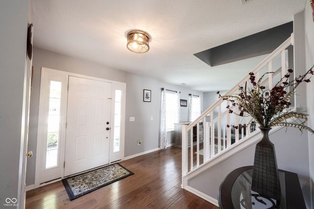 2385 S Moeller Circle, New Palestine, IN 46163