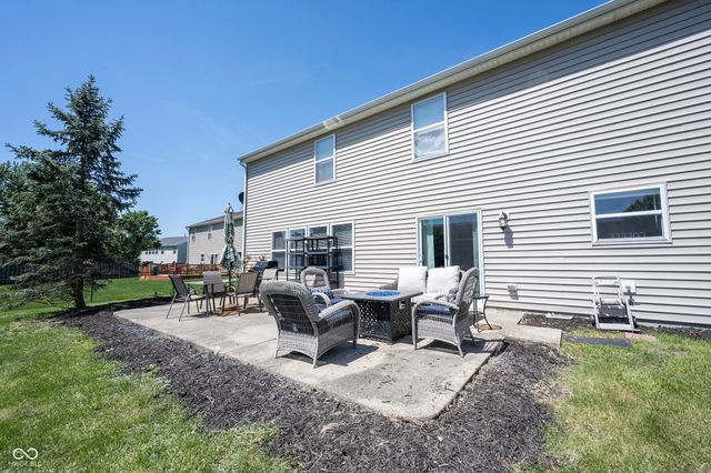 2385 S Moeller Circle, New Palestine, IN 46163